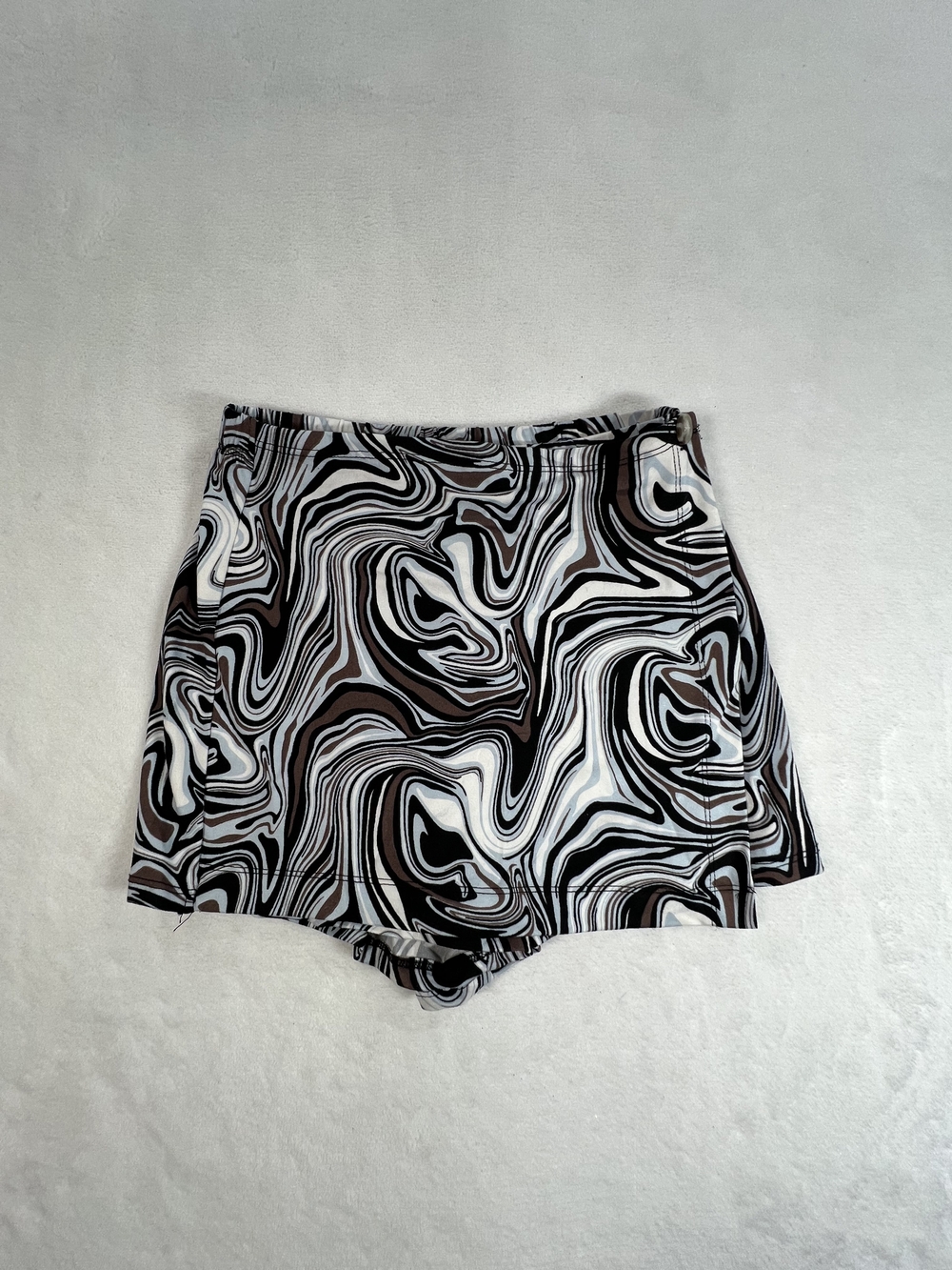 Wallflower‎ Marble Black Swirl Skort Womens Medium Stretch Wrap Front Mini Skirt